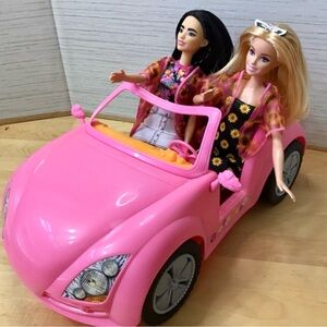 BARBIE- Fashionista Barbie’s and Pink Convertible Car